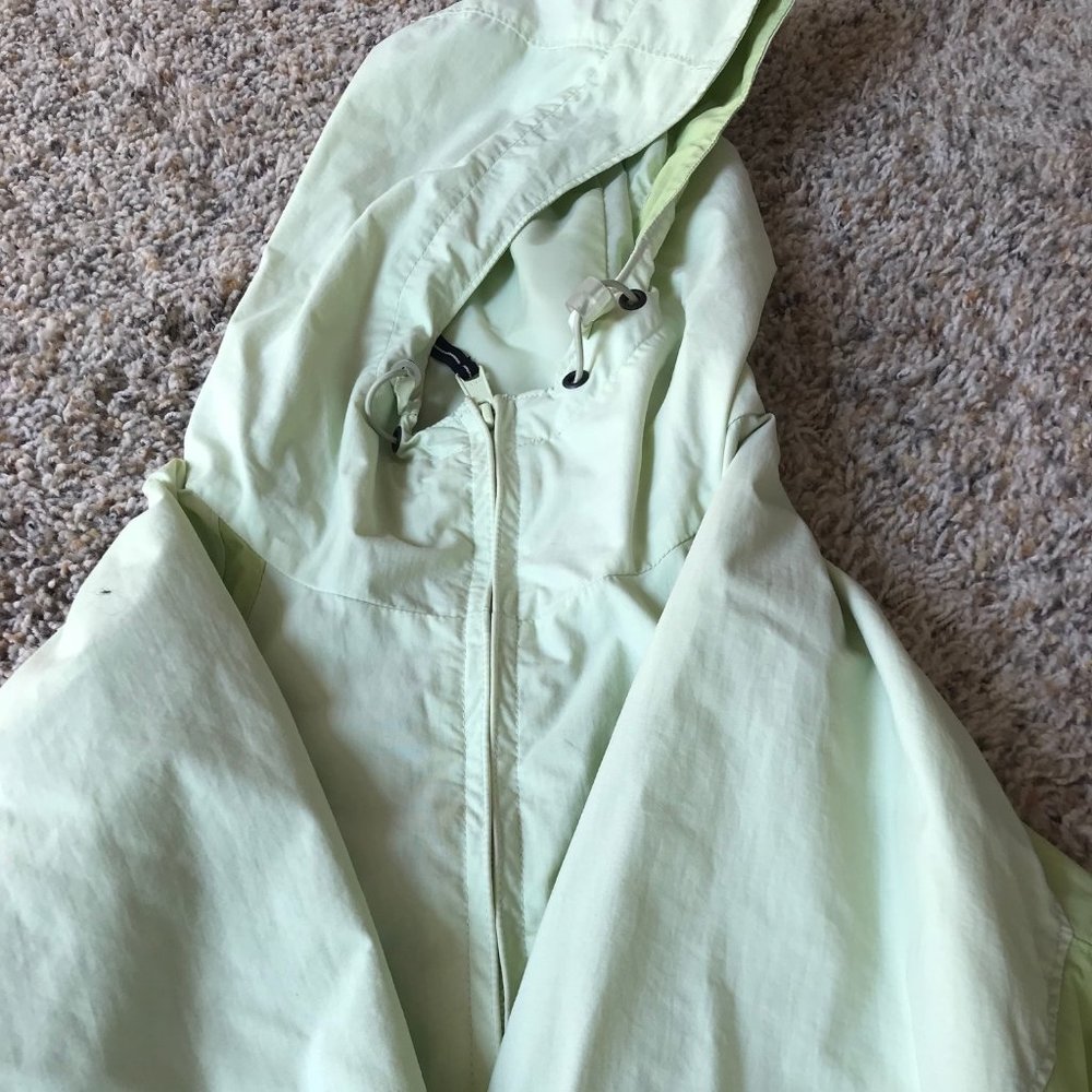 Columbia Women's Rain Coat (Small)